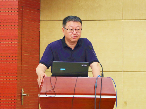 2.唐玉国所长作主报告.jpg