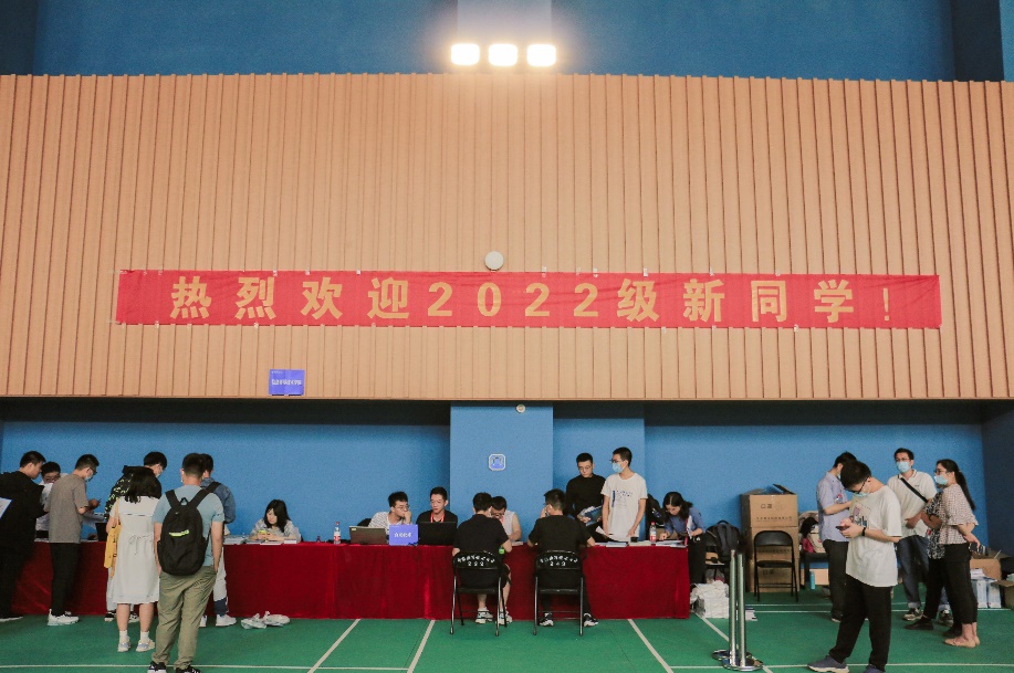 中科大22级研究生新生报到图片20.jpeg